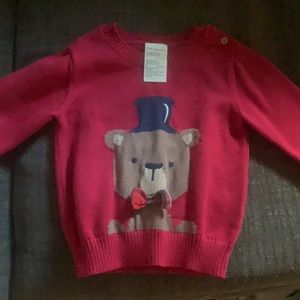 Red bear seater with bow tie